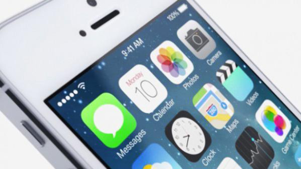 دعوى قضائية ضد “أبل” بسبب إزعاج مستخدم بالتحديث iOS 7