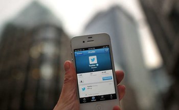 تويتر يضيف ميزة ذكر اسم الشخص في الصور