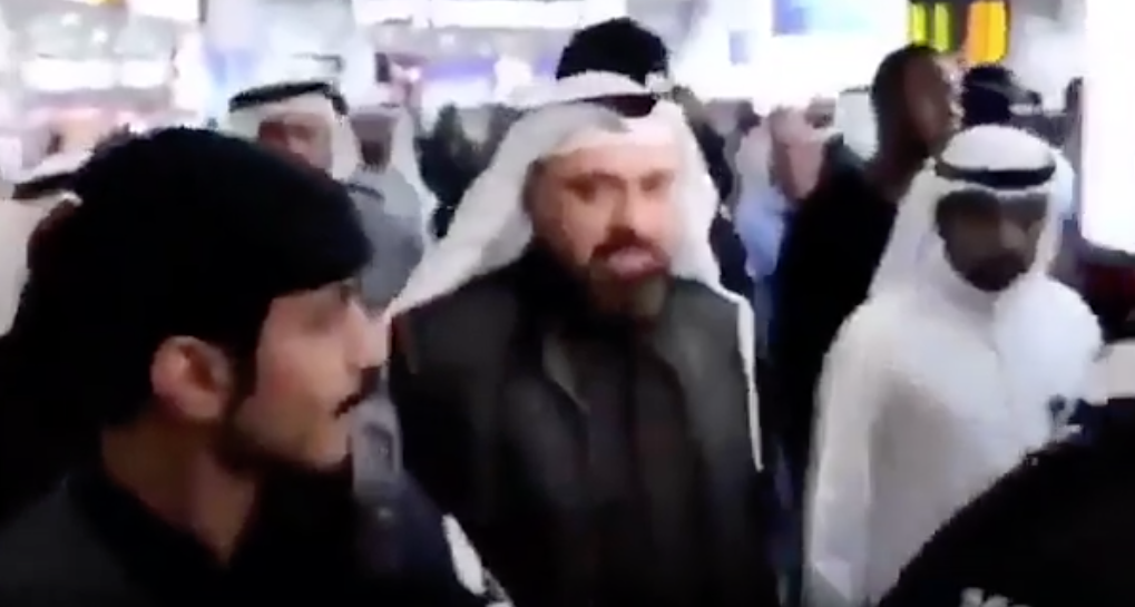 فيديو | الشرطة ترافق النائب السابق #وليد_الطبطبائي لحظة وصوله إلى أرض الوطن