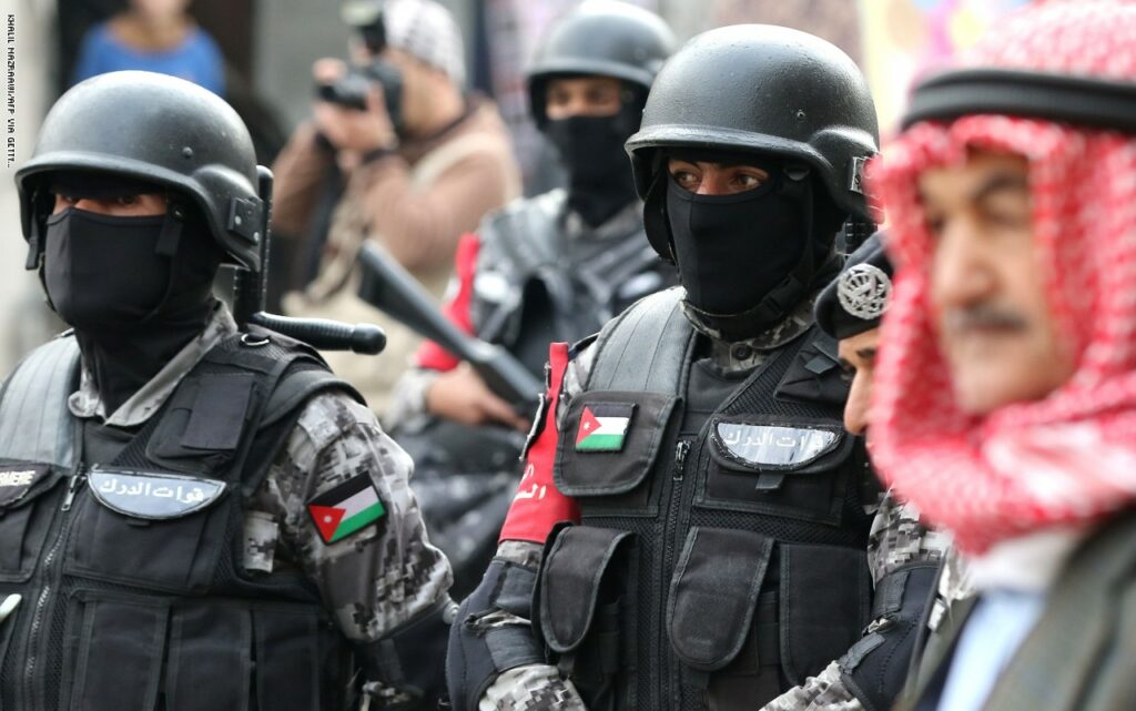 ’جريمة الزرقاء’ تهز العالم.. بإي ذنب قطعوا ساعديه وفقئوا عينه؟؟