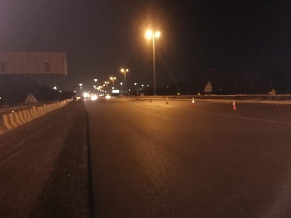 «هيئة الطرق»: الانتهاء من فرش 2 كيلومتر من الإسفلت في طريق 40 باتجاه الأحمدي بعرض 4 حارات