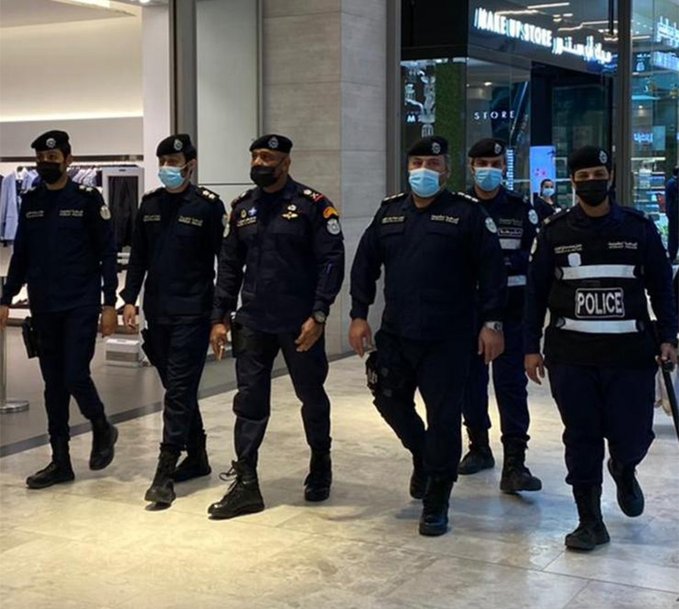 قطاعات “الداخلية” تواصل انتشارها لمنع التجمعات والمسيرات