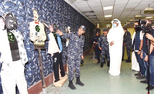 رئيس «الطيران المدني» اطلع على الإمكانيات القتالية لعناصر تأمين الطائرات