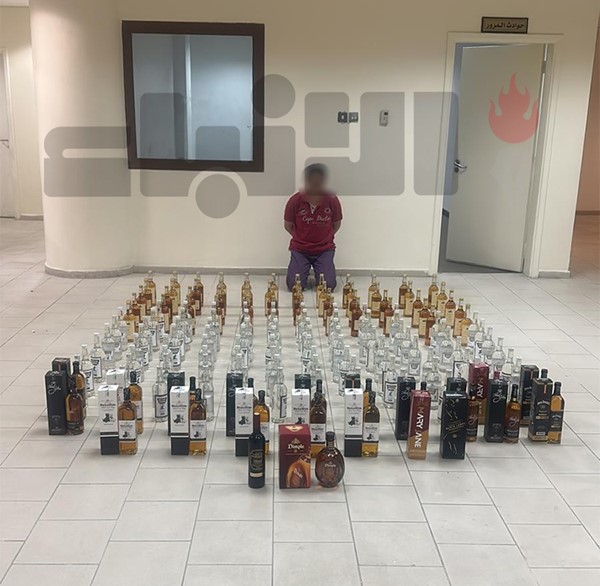 ضبط آسيوي يصنع الخمور محليا ويروجها باعتبارها عالمية