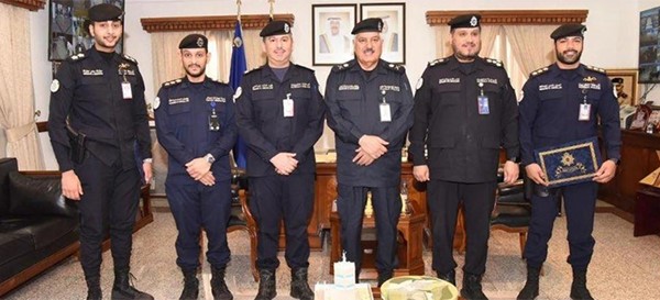 تكريم عدد من منتسبي أمن المنافذ والحدود لإحباطهم محاولة هروب مطلوب صادر بحقه إلقاء قبض عن طريق البر