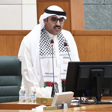 شعيب شعبان: لن يغفر التاريخ للمتصهينين الذين يلبسون لباس الخزي والعار
