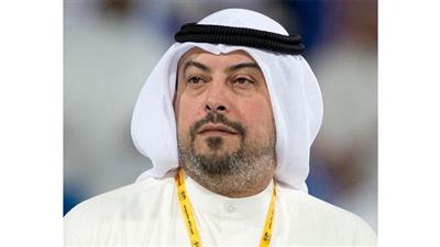 الشيخ طلال الفهد يستلم جائزة محمد بن راشد آل مكتوم للإبداع الرياضي