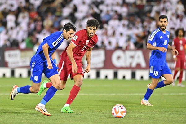 الدخول بالمجان لمباراة “الأزرق” و”العنابي” الثلاثاء المقبل